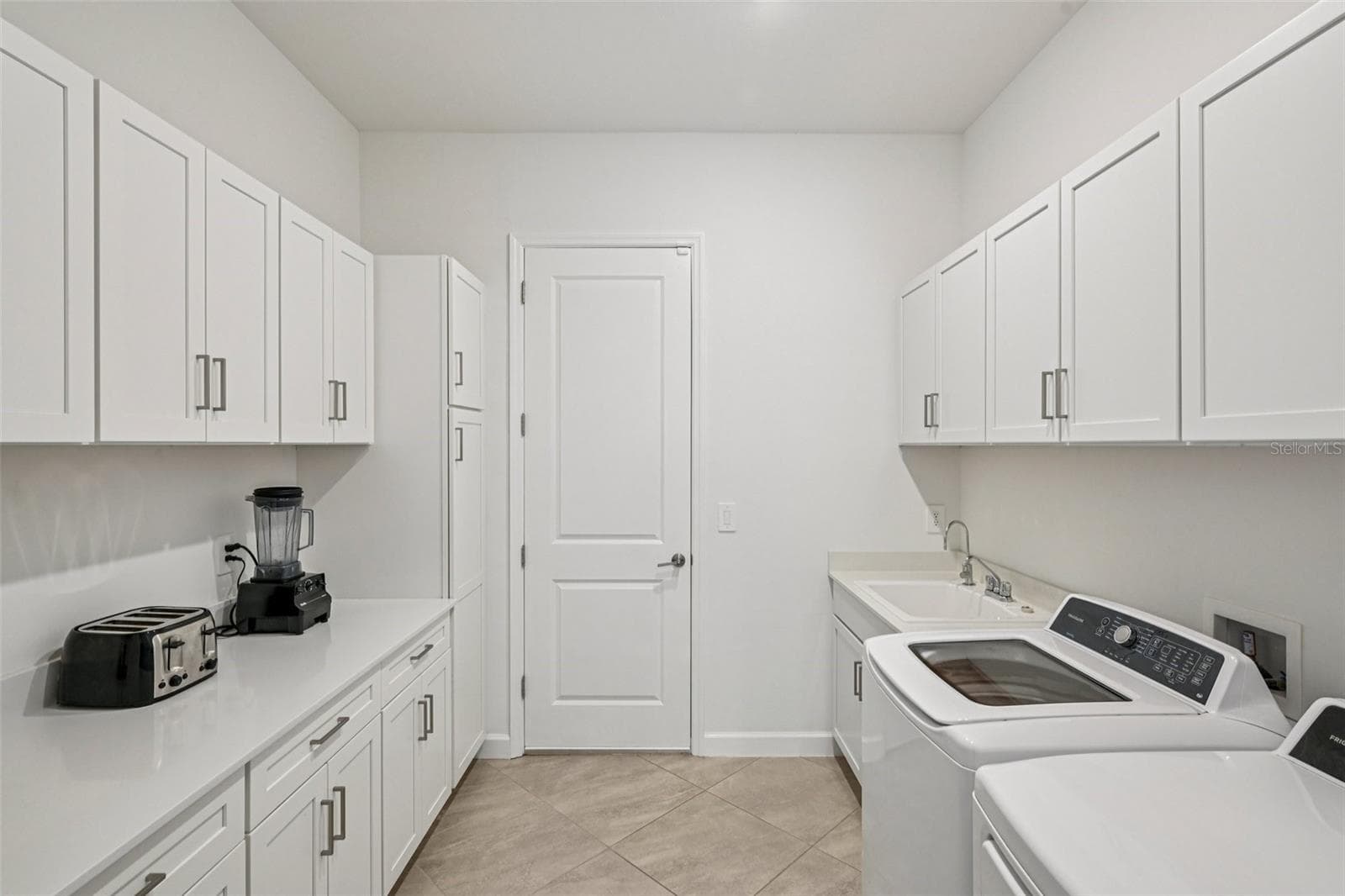 Single Family Residence at 16309 TRADEWIND TER, LAKEWOOD RANCH, photo 23 of 95