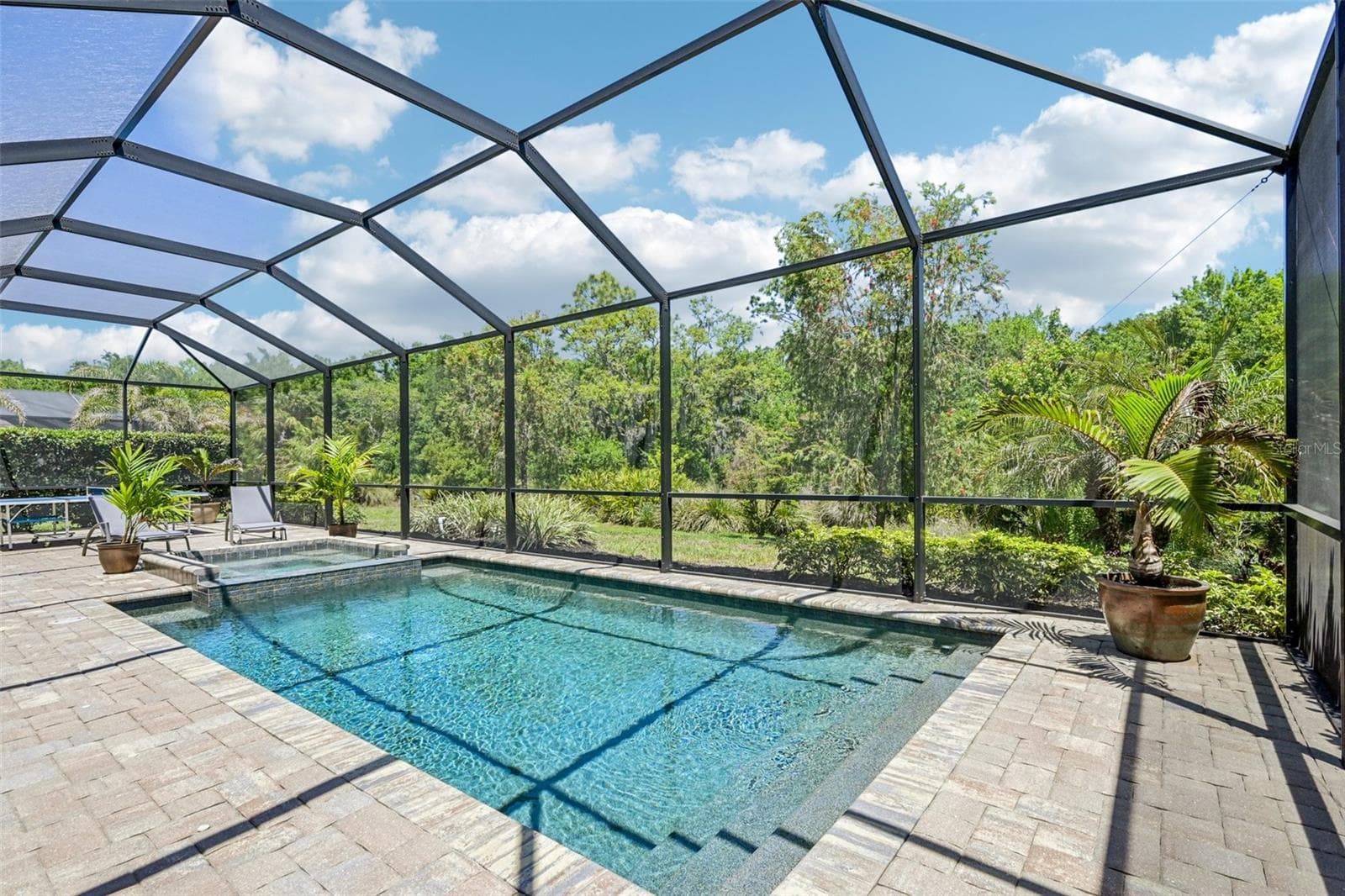 Single Family Residence at 16309 TRADEWIND TER, LAKEWOOD RANCH, photo 4 of 95