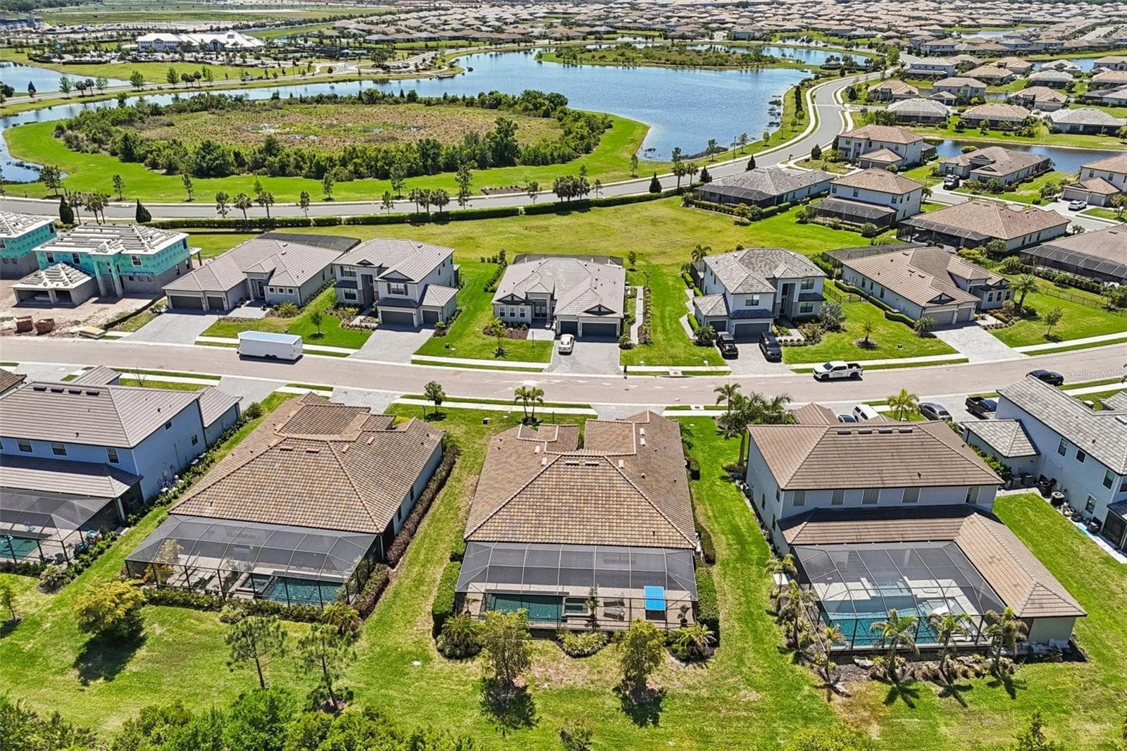 Single Family Residence at 16309 TRADEWIND TER, LAKEWOOD RANCH, photo 56 of 95