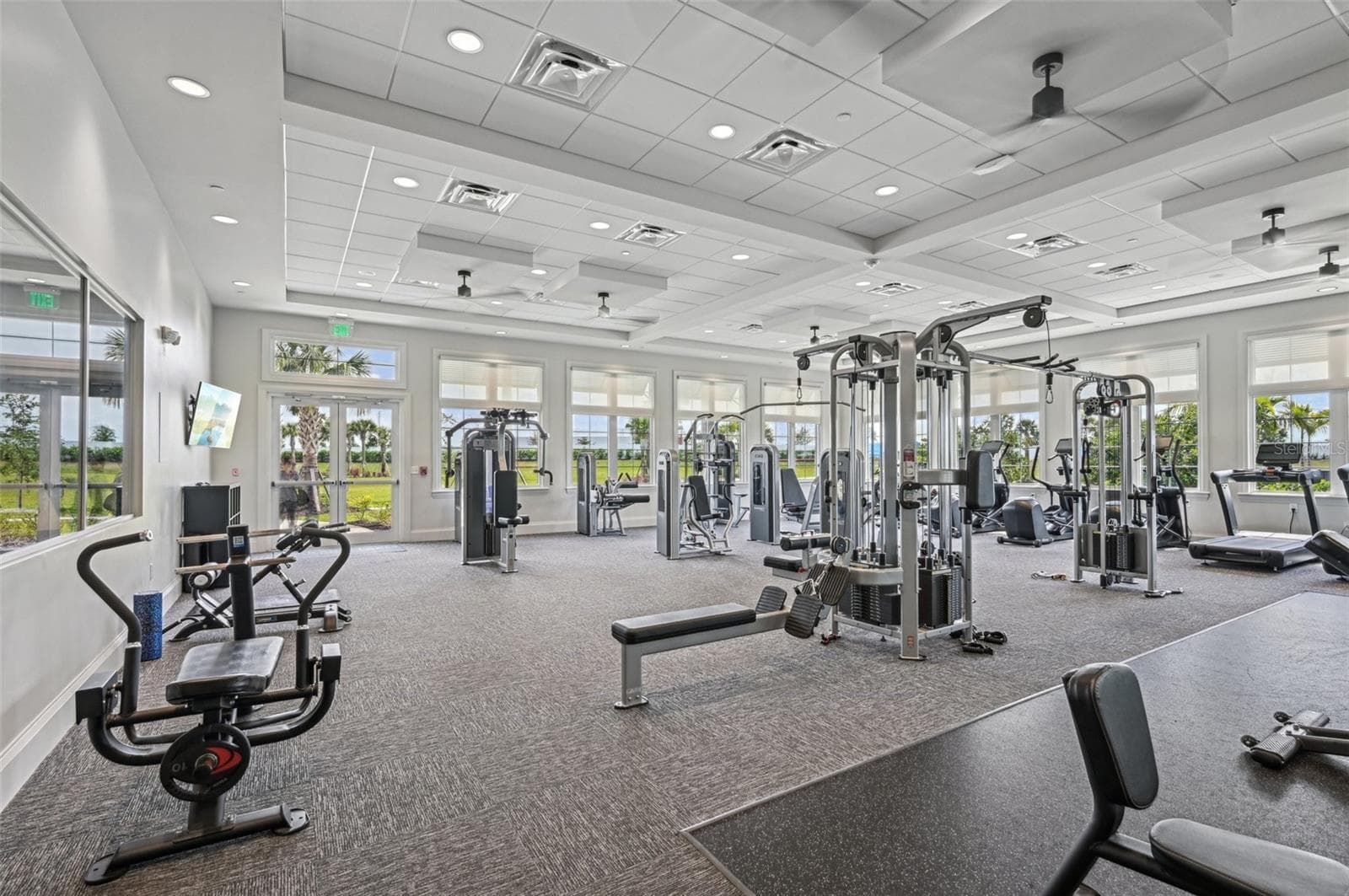 Single Family Residence at 16309 TRADEWIND TER, LAKEWOOD RANCH, photo 69 of 95