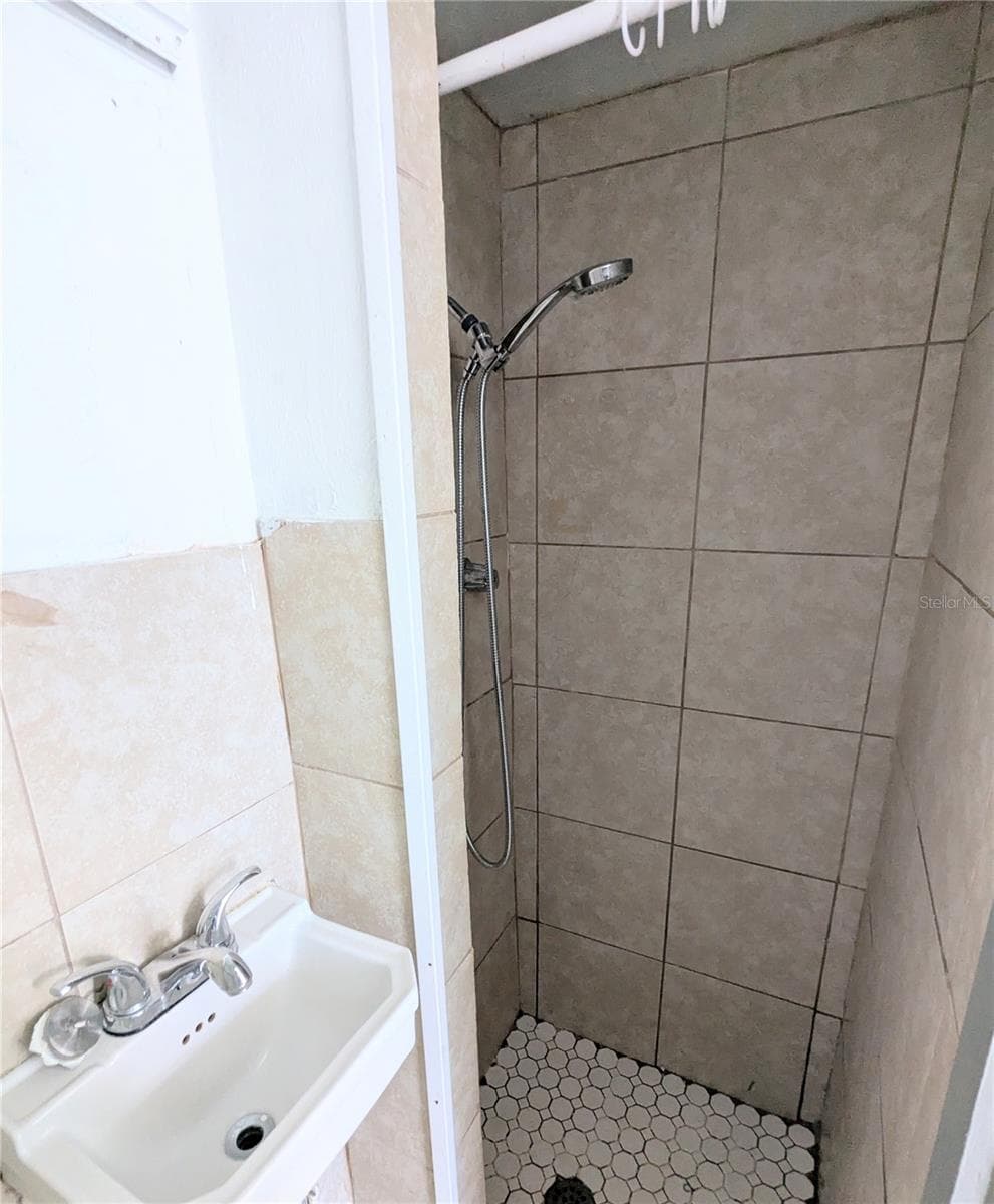 Studio--Eastwood #2, bath - 312 FRANCES TER, DAYTONA BEACH
