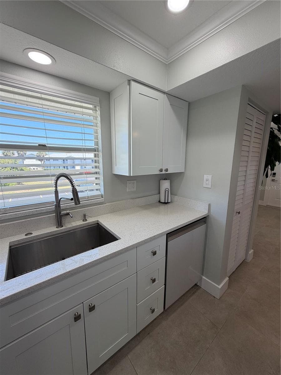 Condominium at 102 46TH AVENUE TER W #403, BRADENTON, photo 11 of 49