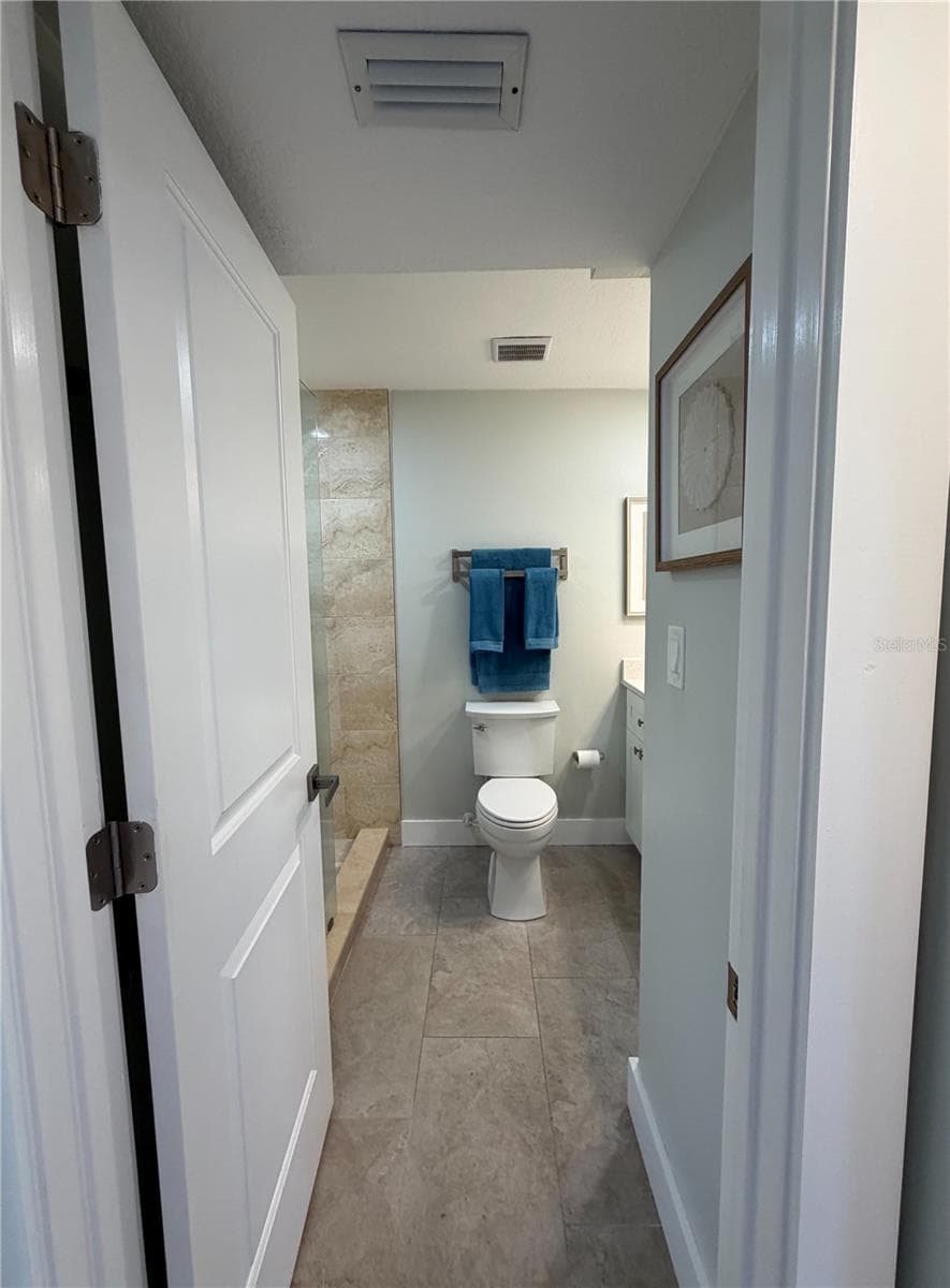 Condominium at 102 46TH AVENUE TER W #403, BRADENTON, photo 24 of 49