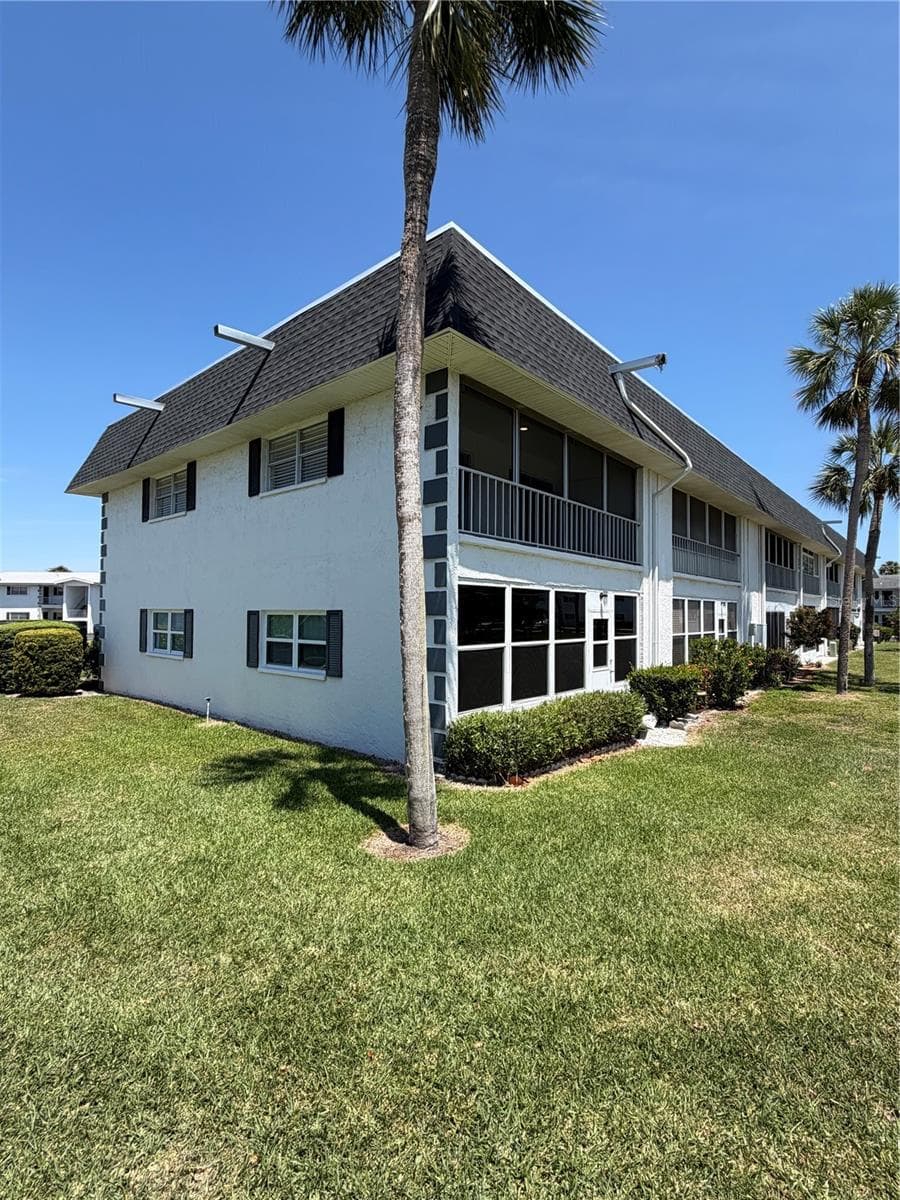 Condominium at 102 46TH AVENUE TER W #403, BRADENTON, photo 40 of 49