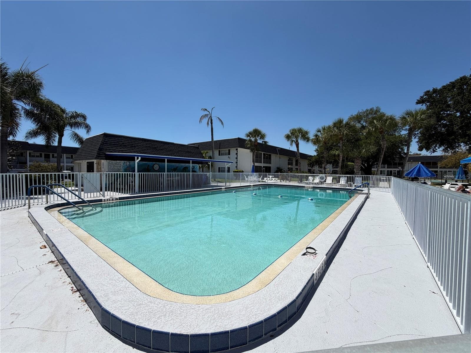 Condominium at 102 46TH AVENUE TER W #403, BRADENTON, photo 44 of 49