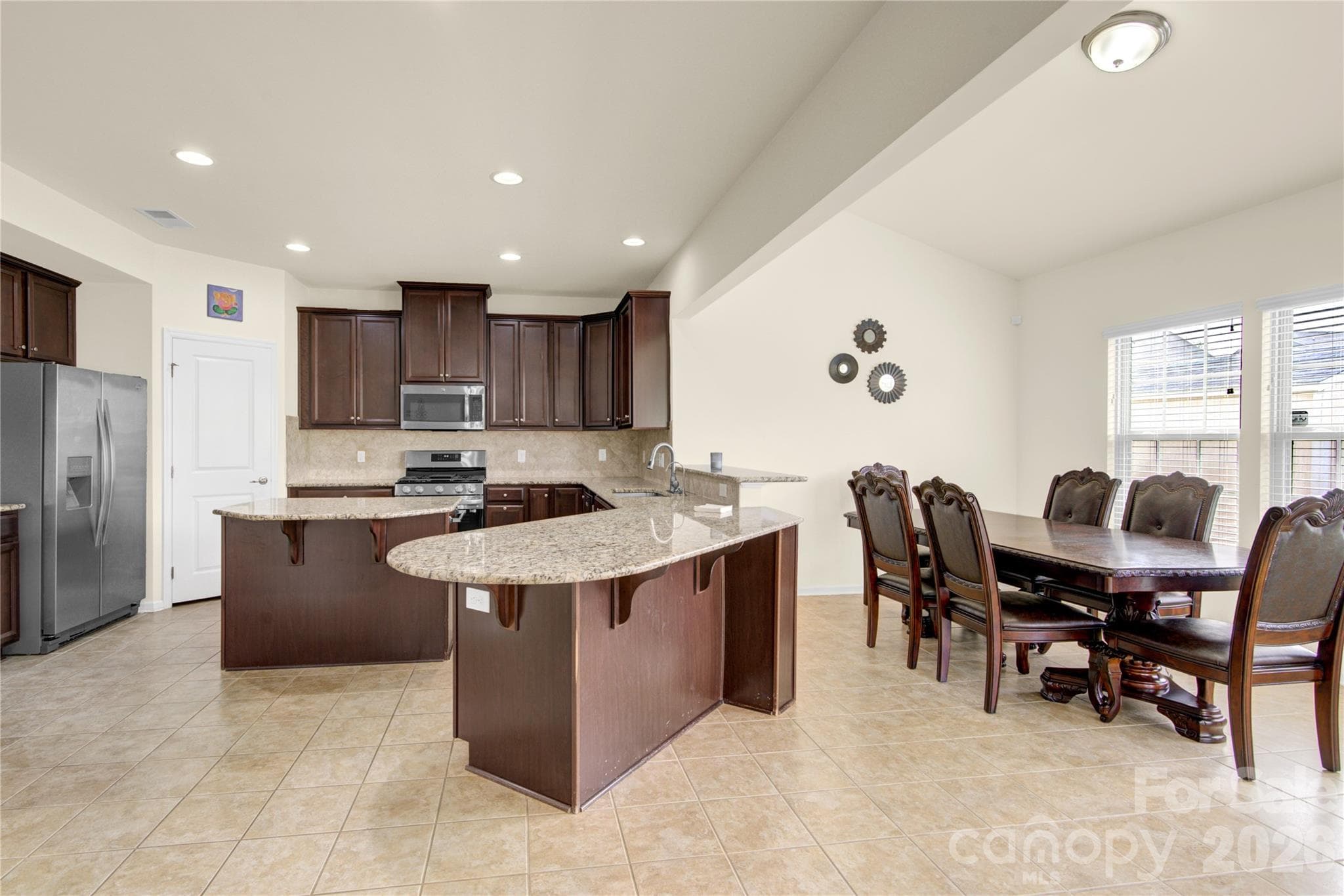 Single Family Residence at 817 Wingthorn Rose Drive, Gastonia, photo 18 of 45
