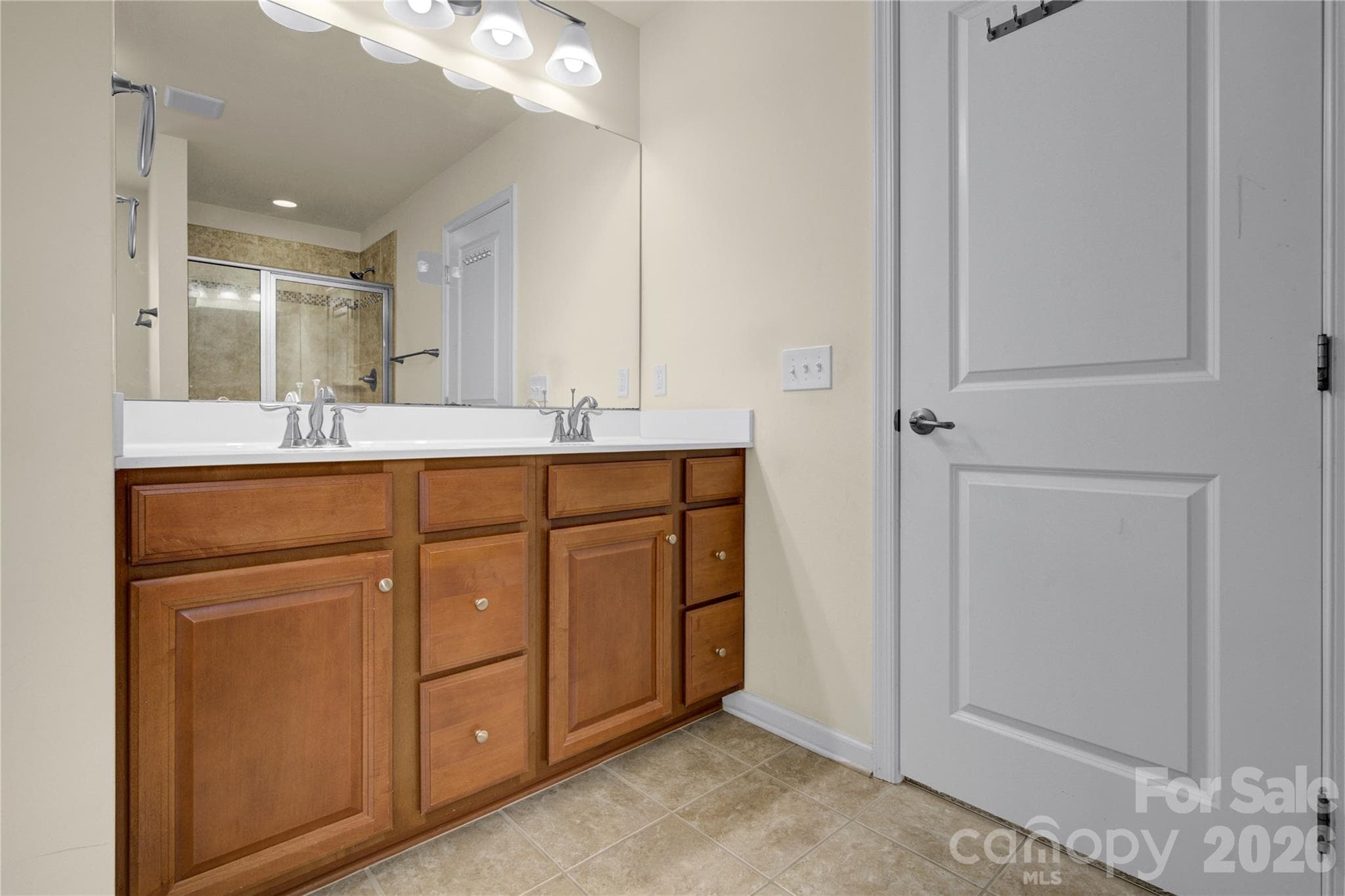 Single Family Residence at 817 Wingthorn Rose Drive, Gastonia, photo 40 of 45