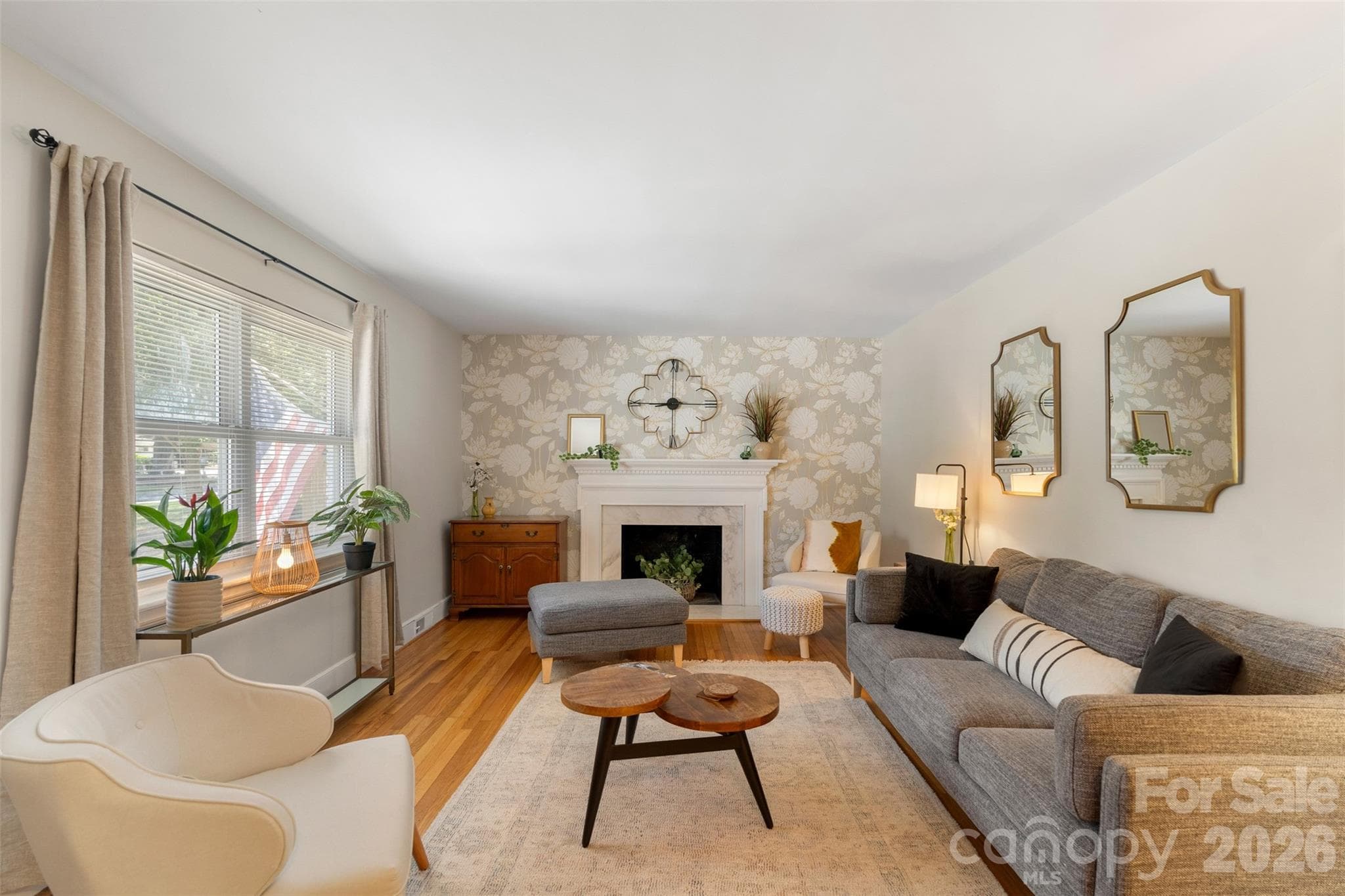 Single Family Residence at 5322 Baker Drive, Charlotte, photo 6 of 33
