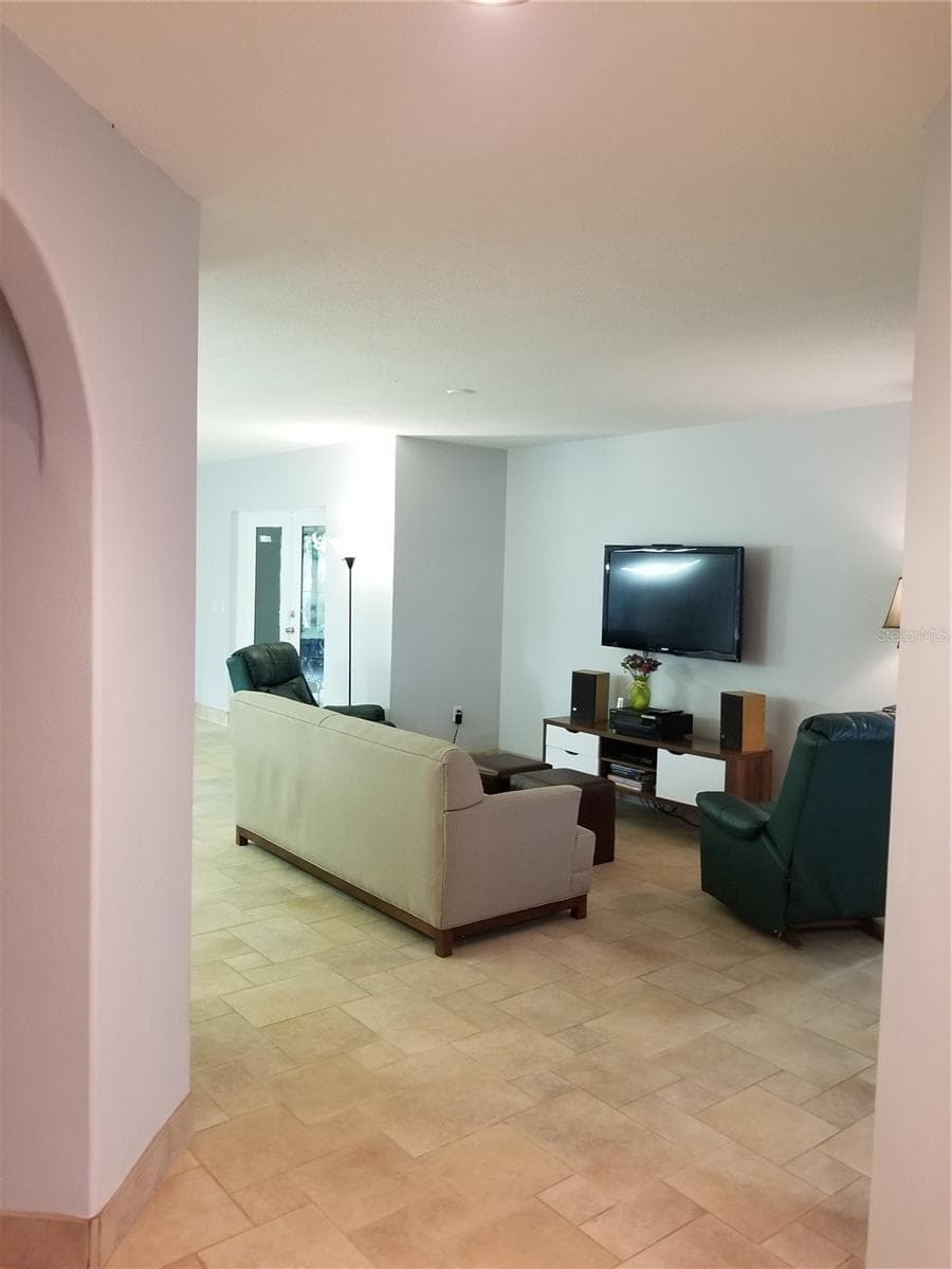 Single Family Residence at 1720 FOSSIL DR, ENGLEWOOD, photo 14 of 101