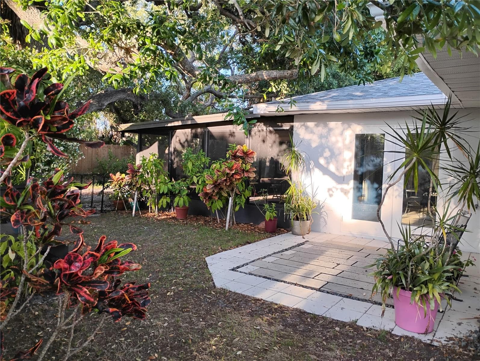 SIDE PATIO AREA PERFECT FOR MORNING COFFEE - 1720 FOSSIL DR, ENGLEWOOD