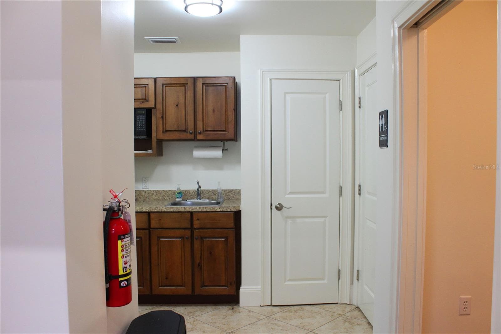 Business at 2518 S FLORIDA AVE, LAKELAND, photo 33 of 38