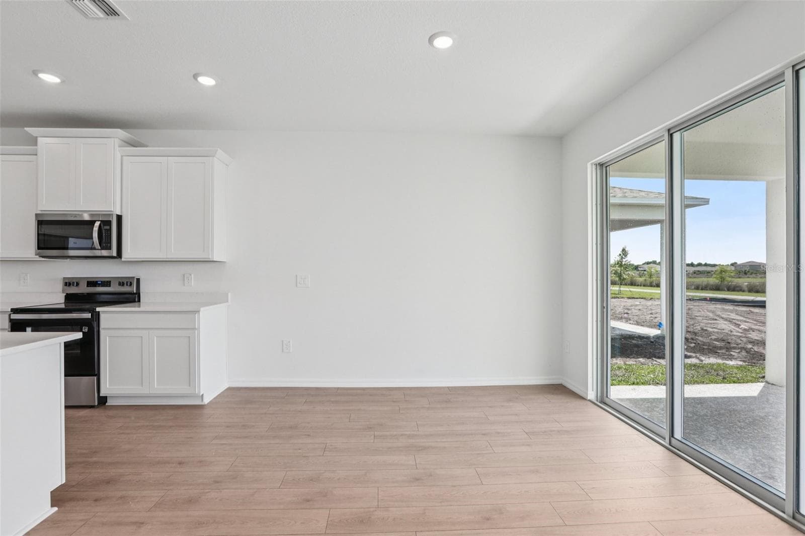 Single Family Residence at 5384 CLOUDBERRY AVE, LAKELAND, photo 17 of 88