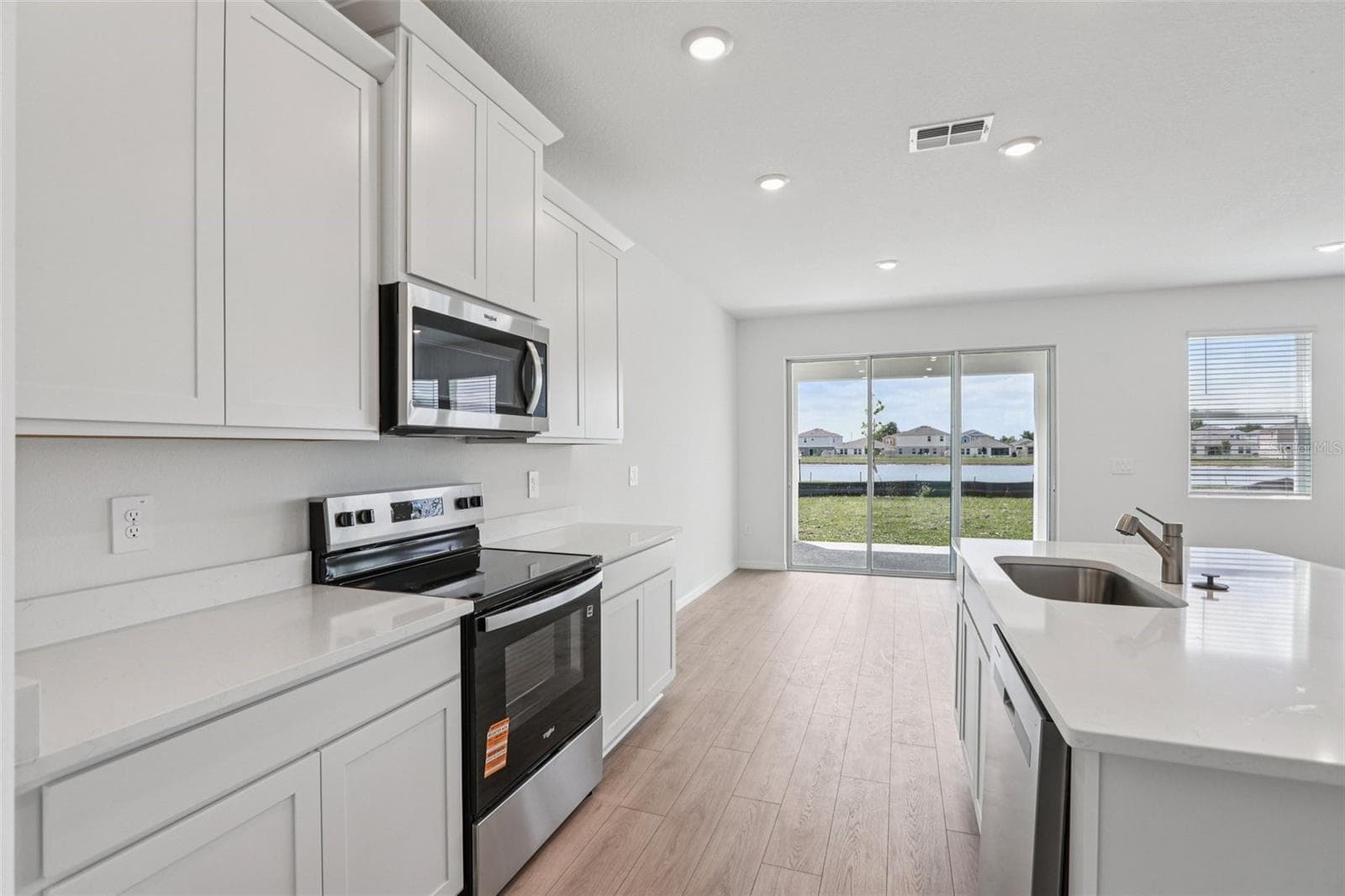 Single Family Residence at 5384 CLOUDBERRY AVE, LAKELAND, photo 31 of 88