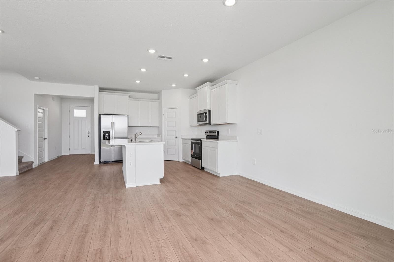Single Family Residence at 5384 CLOUDBERRY AVE, LAKELAND, photo 33 of 88