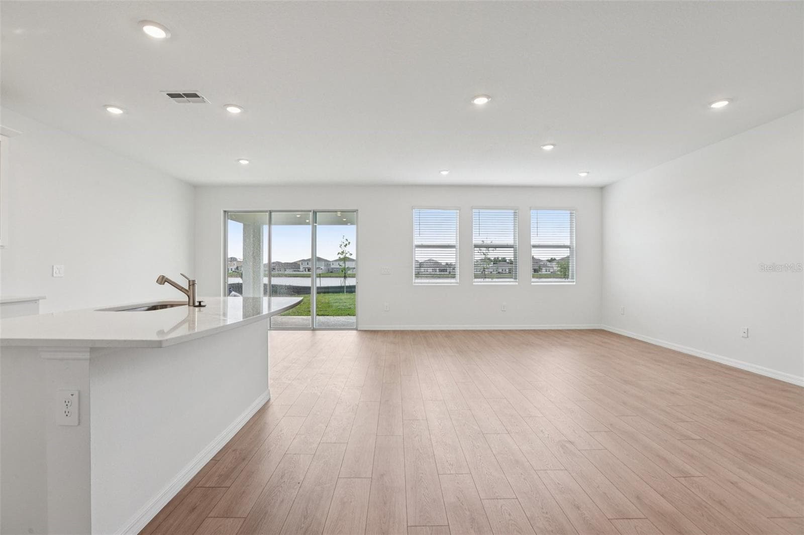 Single Family Residence at 5352 CLOUDBERRY AVE, LAKELAND, photo 4 of 50
