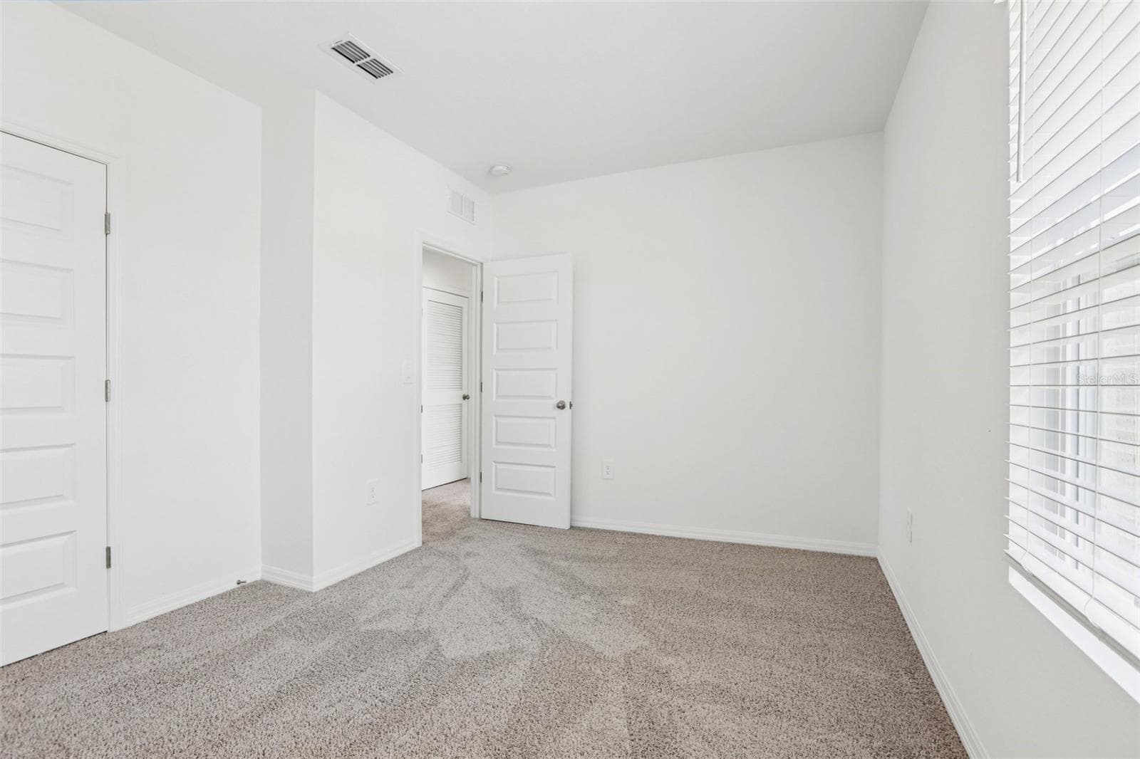 Single Family Residence at 5352 CLOUDBERRY AVE, LAKELAND, photo 34 of 50