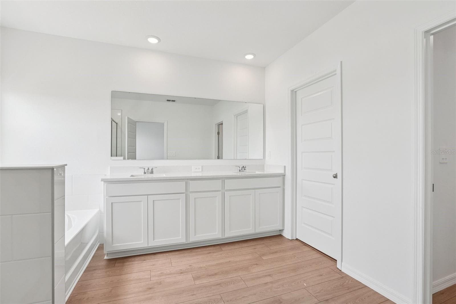 Single Family Residence at 5352 CLOUDBERRY AVE, LAKELAND, photo 38 of 50