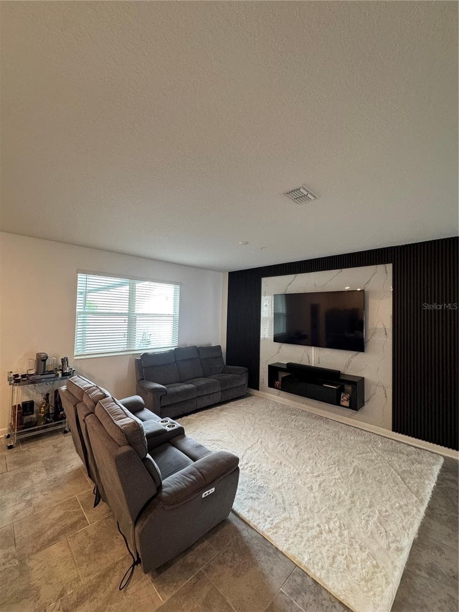 Townhouse at 11924 BOLDFACE DR, ORLANDO, photo 2 of 40