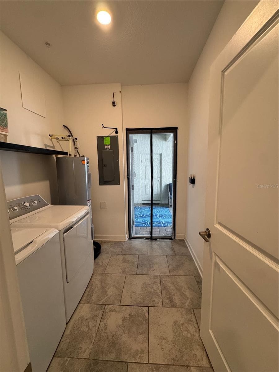 Townhouse at 11924 BOLDFACE DR, ORLANDO, photo 31 of 40
