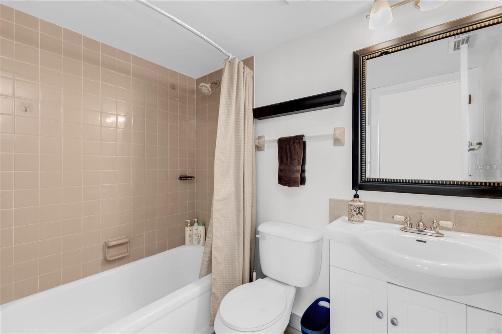Condominium at 21405 OLEAN BLVD #528, PORT CHARLOTTE, photo 23 of 46