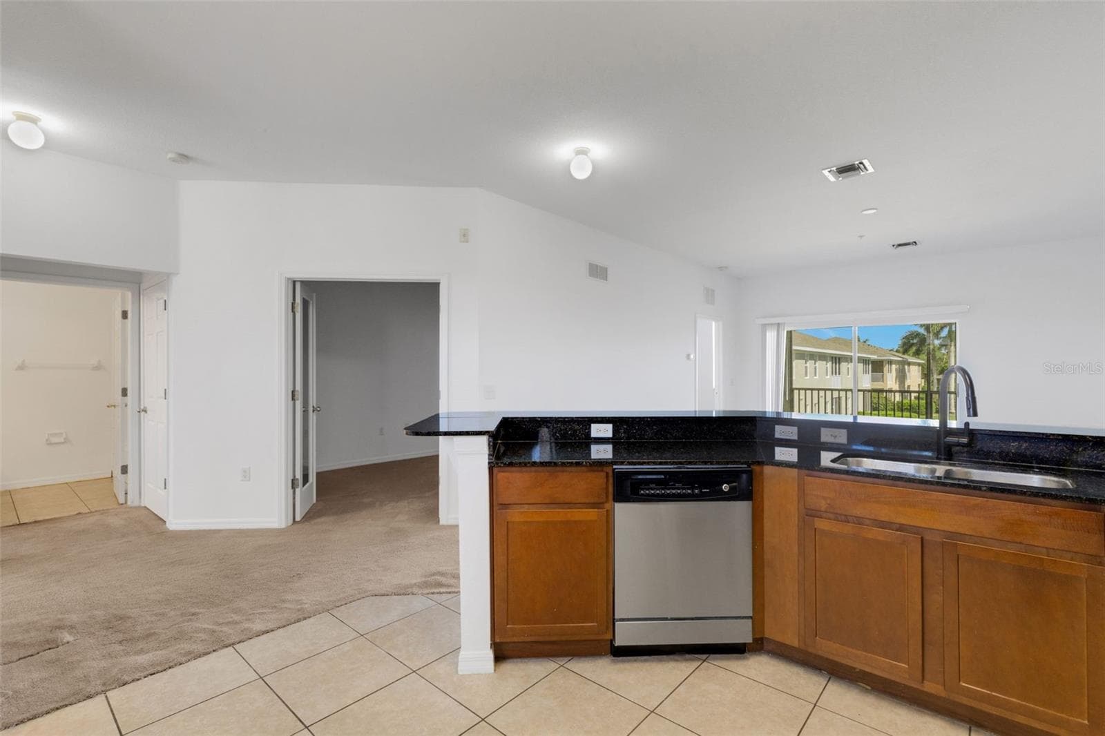 Condominium at 5328 MANG PL #1305, SARASOTA, photo 9 of 43