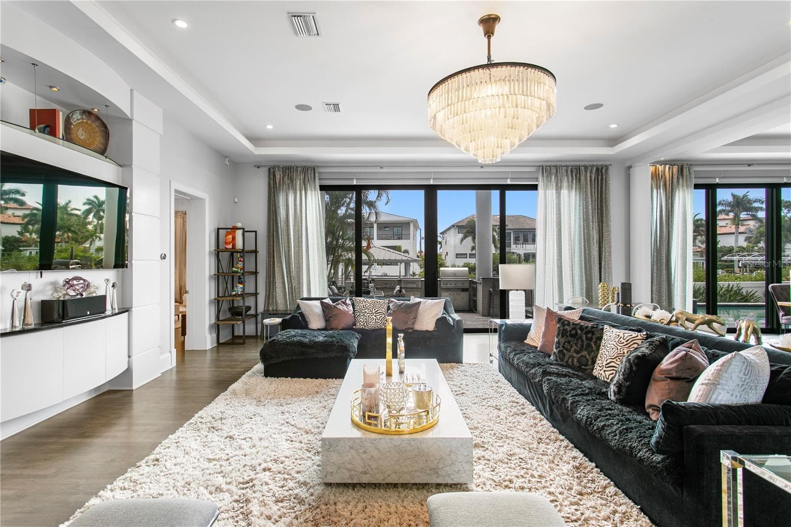 Living Room - 2 SANDPIPER RD, TAMPA
