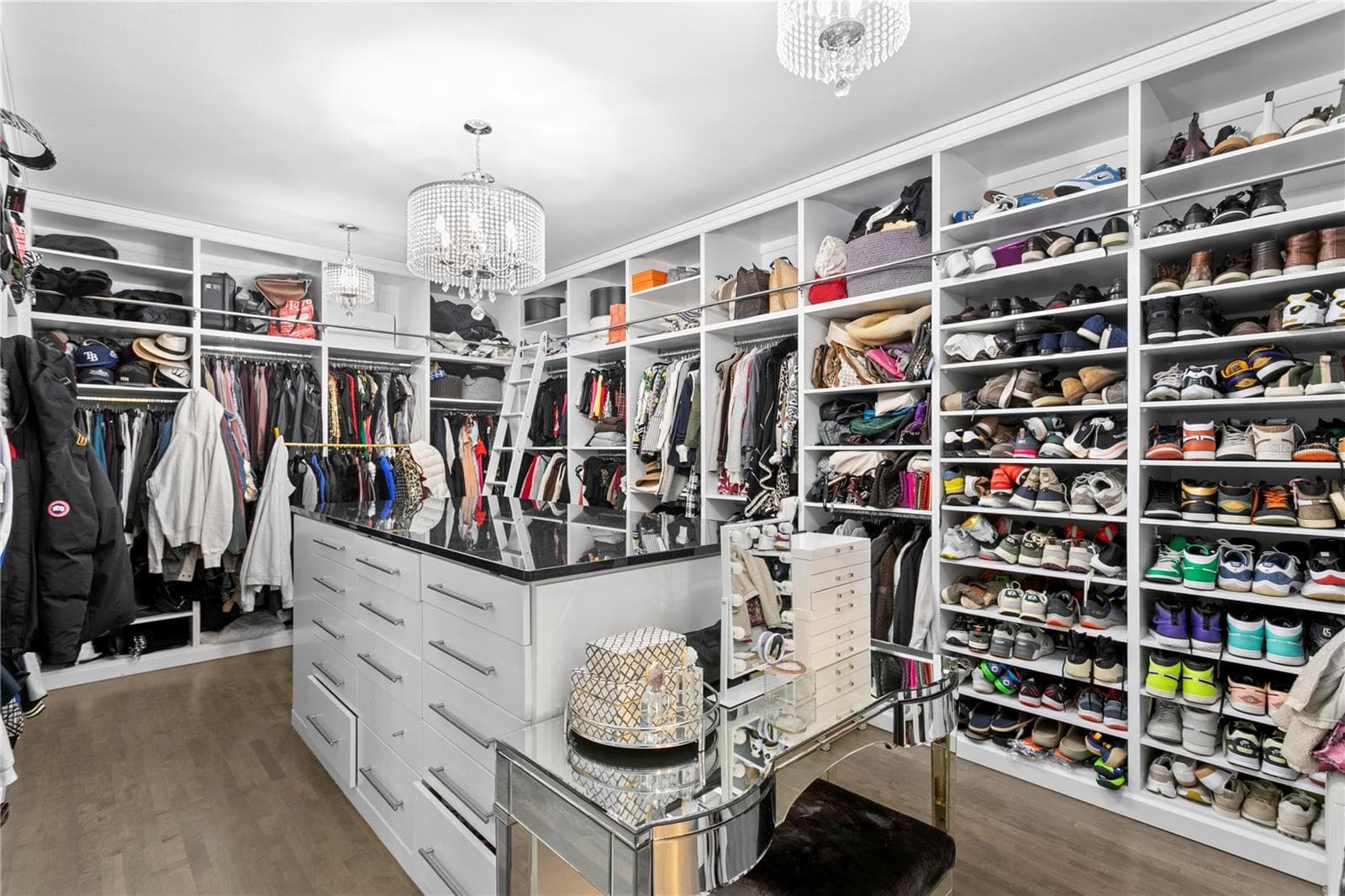 Closet in Upstairs Owner's Suite - 2 SANDPIPER RD, TAMPA