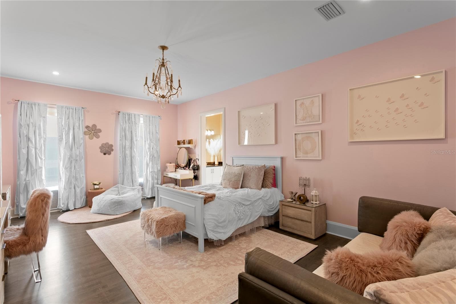 Bedroom 5 is also spacious - 2 SANDPIPER RD, TAMPA