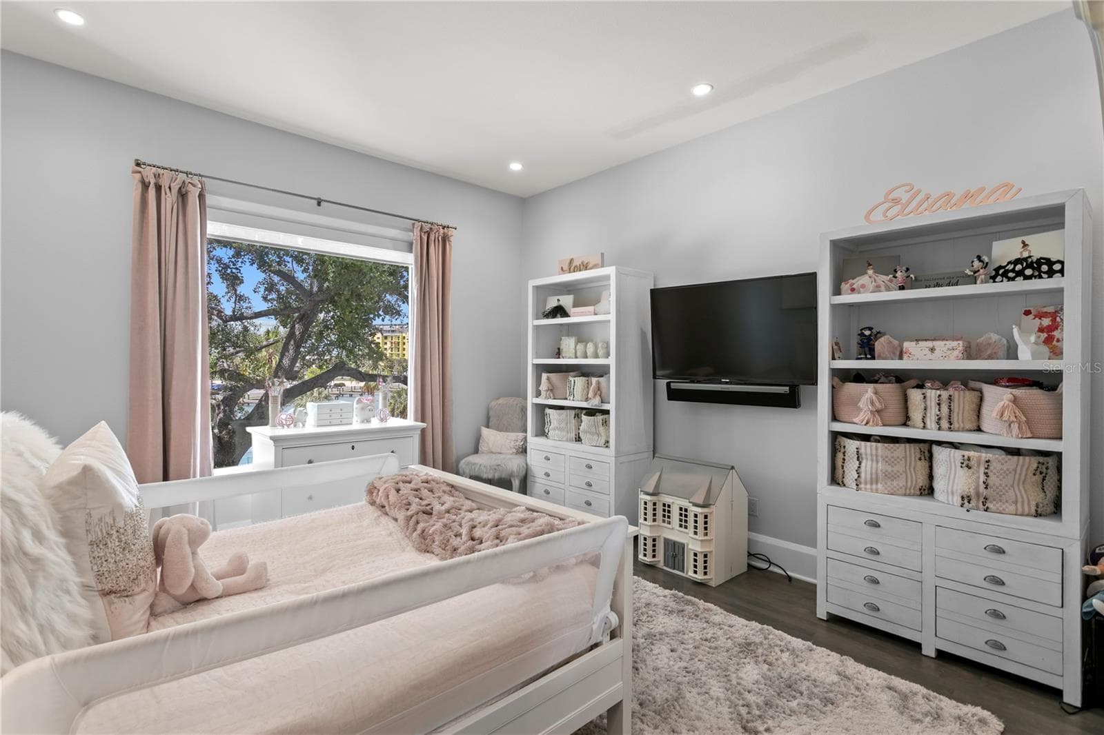 Large Picture Window Overlooking Water - 2 SANDPIPER RD, TAMPA