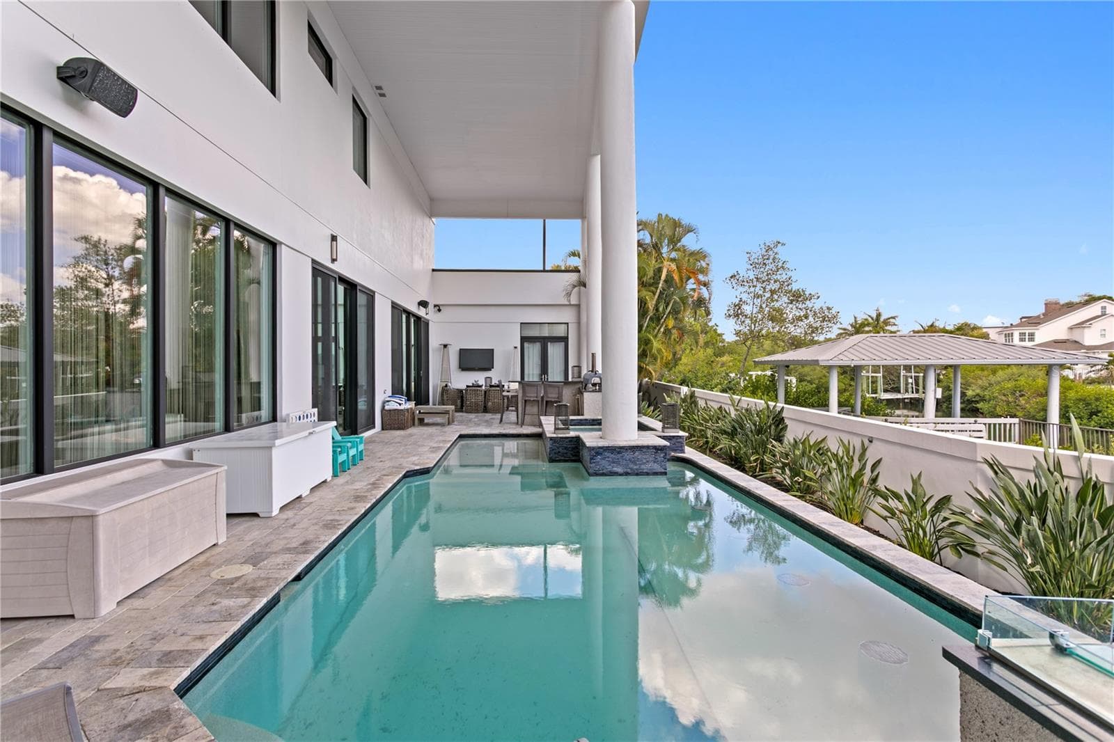 Single Family Residence at 2 SANDPIPER RD, TAMPA, photo 79 of 87