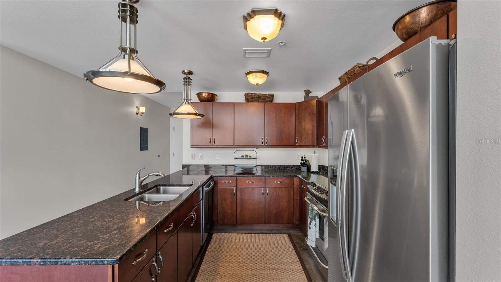 Condominium at 125 N KENTUCKY AVE #505, LAKELAND, photo 12 of 44