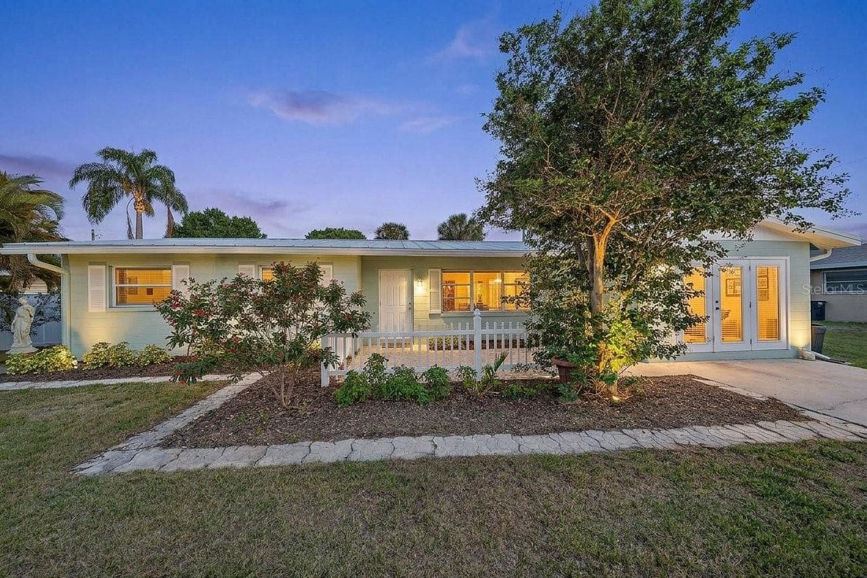 2534 WANETA DR