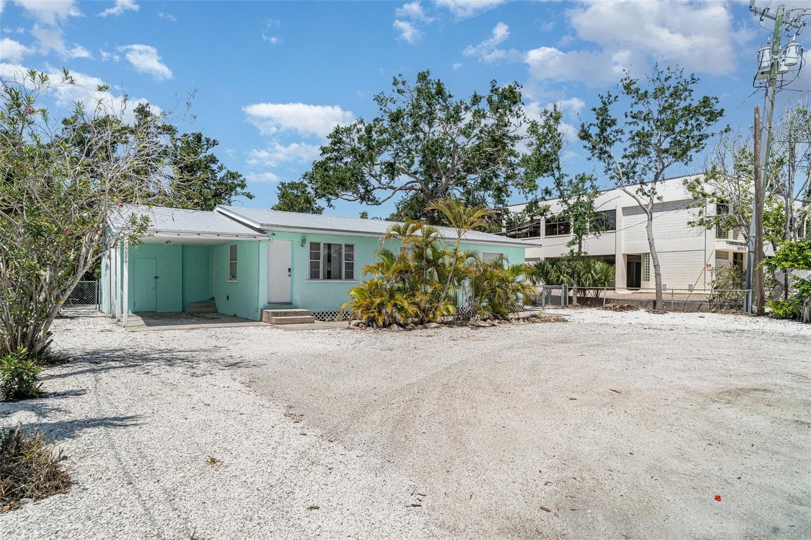 Single Family Residence at 5026 CALLE MINORGA, SARASOTA, photo 4 of 27
