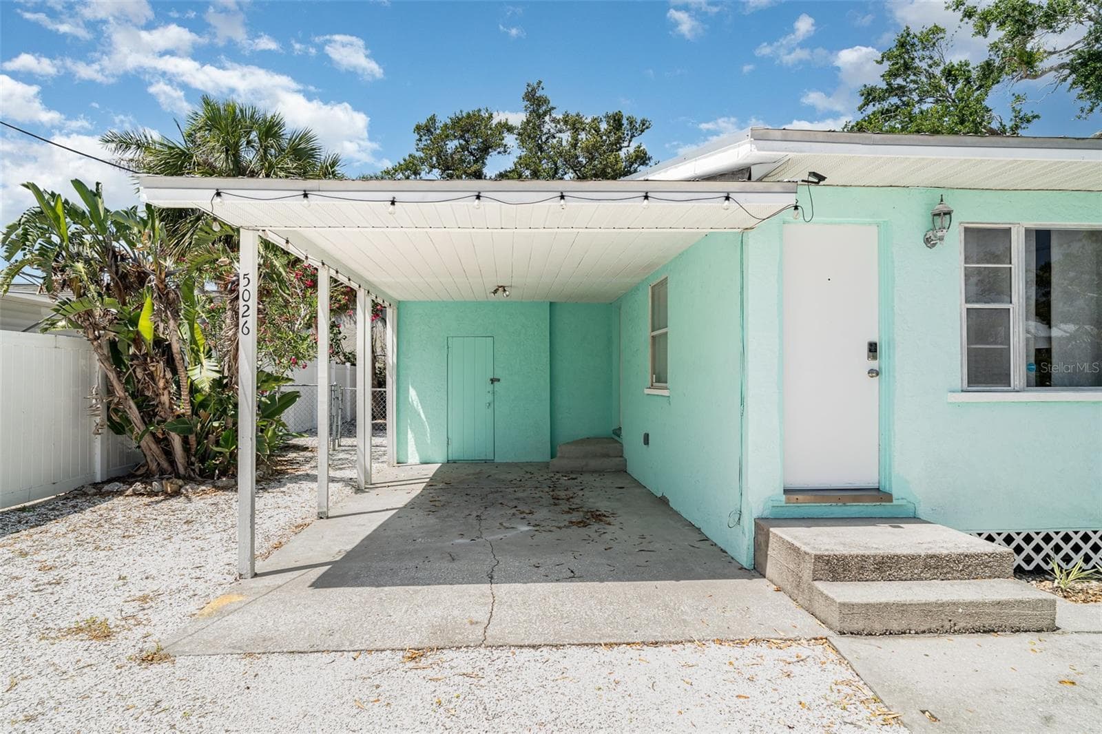 Single Family Residence at 5026 CALLE MINORGA, SARASOTA, photo 2 of 27