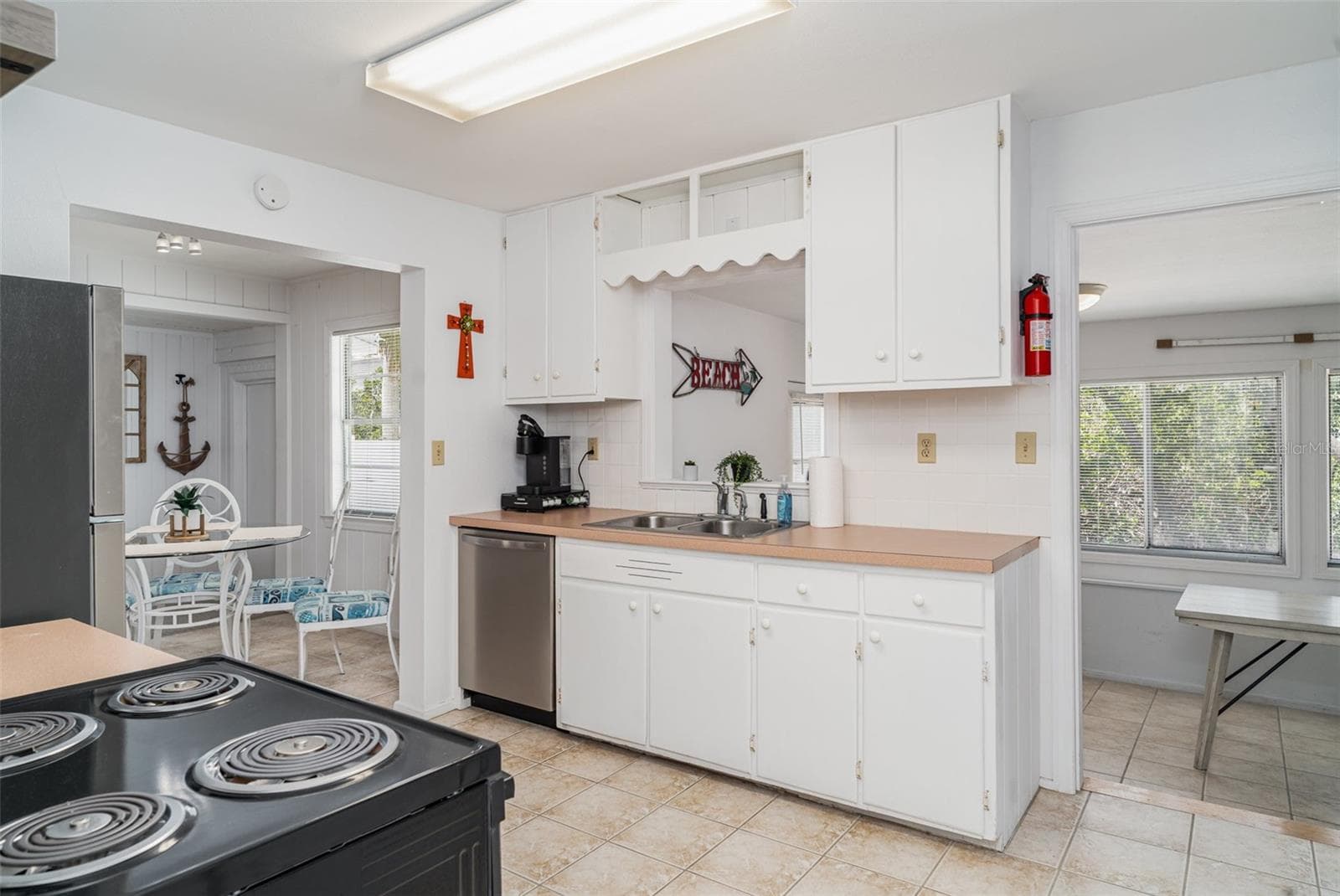 Single Family Residence at 5026 CALLE MINORGA, SARASOTA, photo 12 of 27