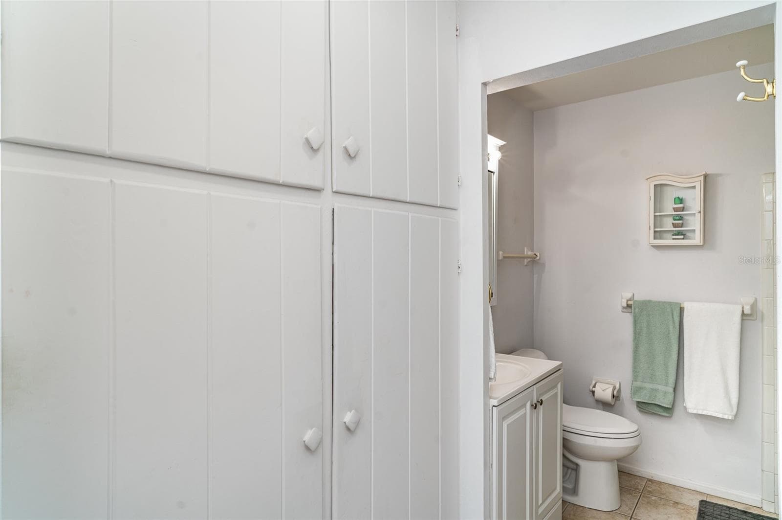 Single Family Residence at 5026 CALLE MINORGA, SARASOTA, photo 19 of 27