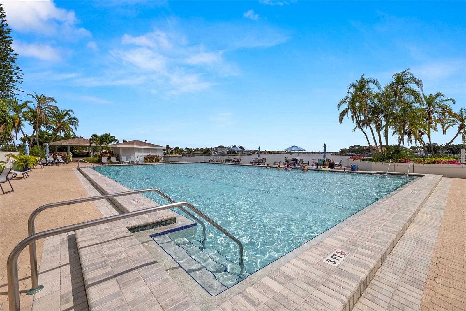 Heated waterfront pool - 9425 BLIND PASS RD #705, ST PETE BEACH