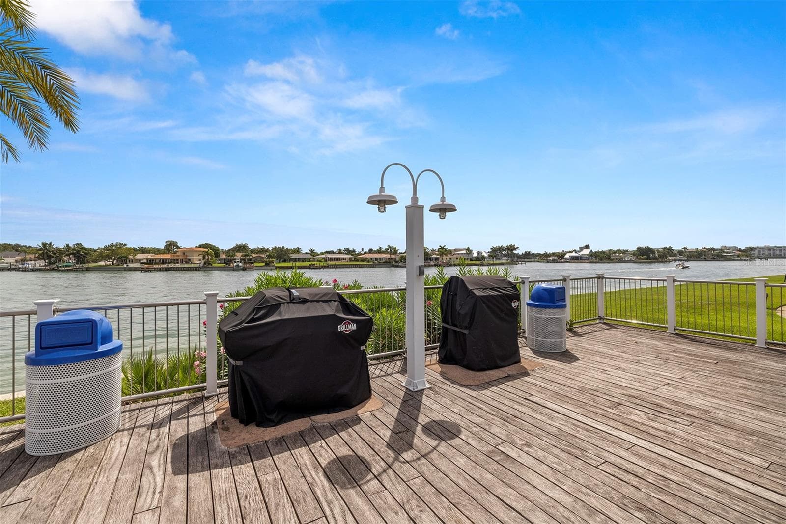Grilling area - 9425 BLIND PASS RD #705, ST PETE BEACH