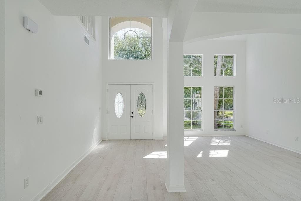 Single Family Residence at 14927 FAVERSHAM CIR, ORLANDO, photo 6 of 57