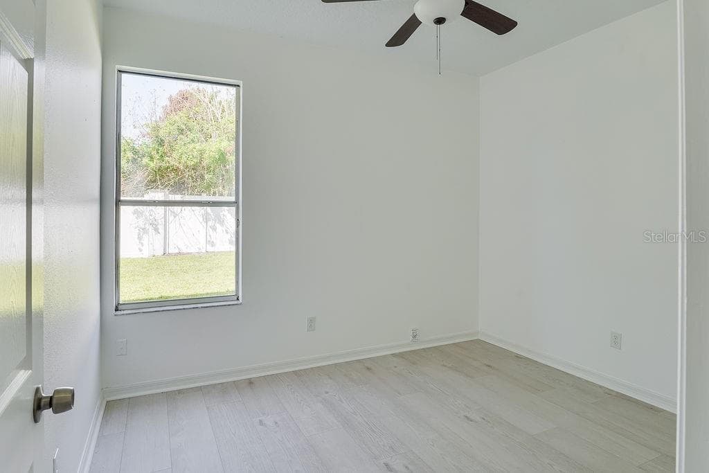 Single Family Residence at 14927 FAVERSHAM CIR, ORLANDO, photo 23 of 57