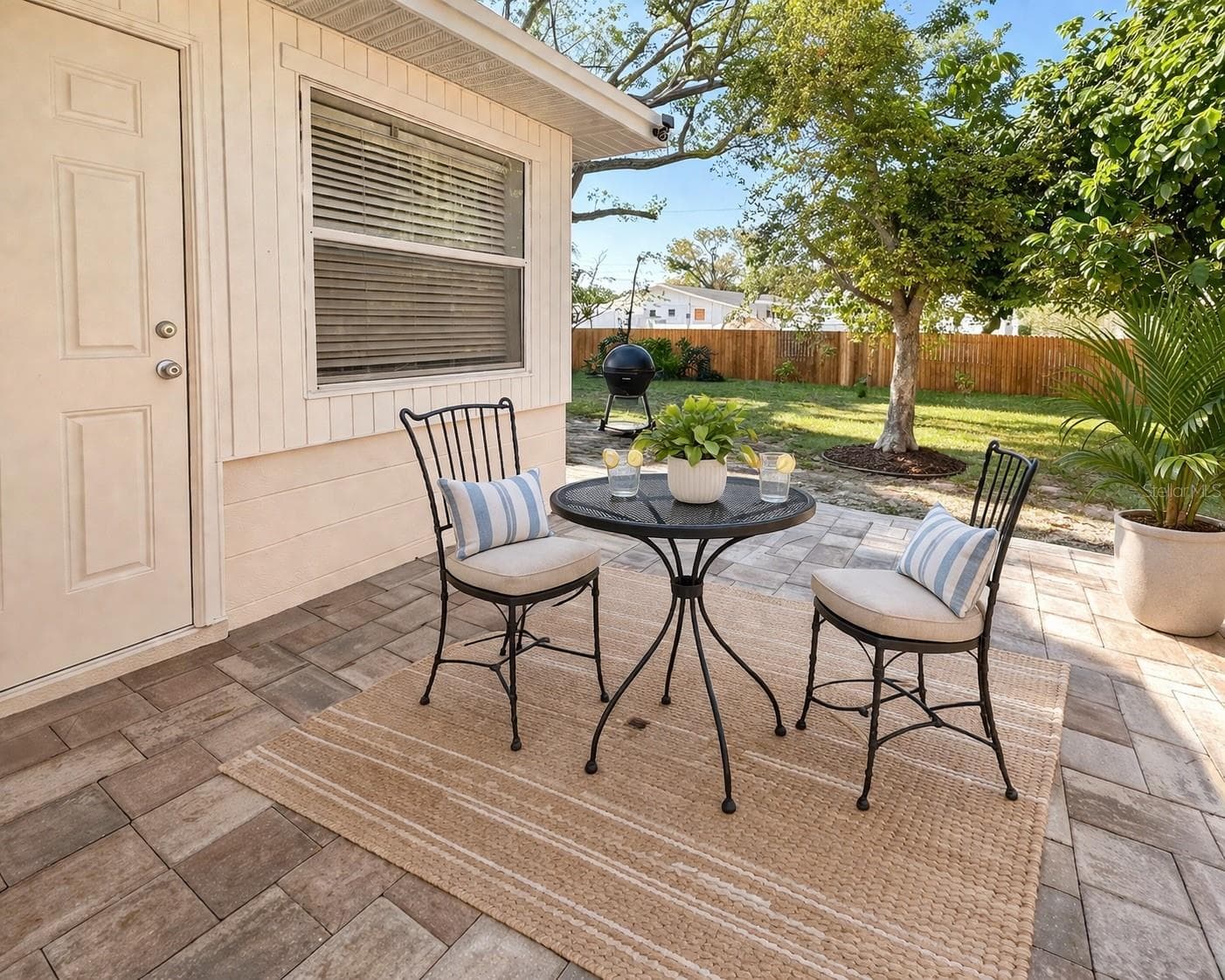 virutally staged ...fully enclosed oversized backyard that is your private oasis - 5008 27TH AVE W, BRADENTON