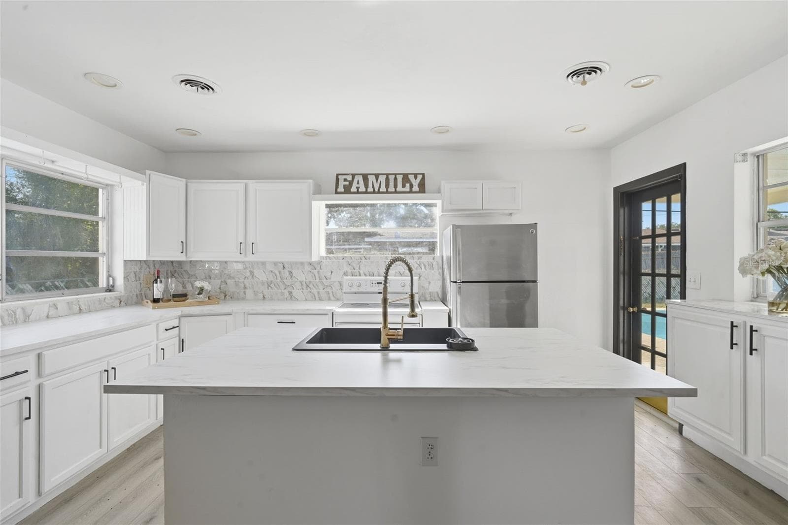 Single Family Residence at 4510 FETROW DR, ORLANDO, photo 17 of 41