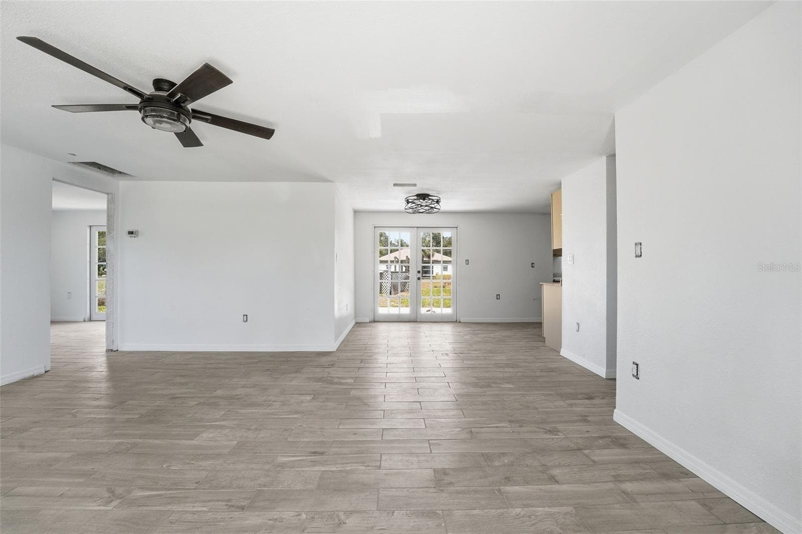 Single Family Residence at 4530 CAZES AVE, NORTH PORT, photo 3 of 23