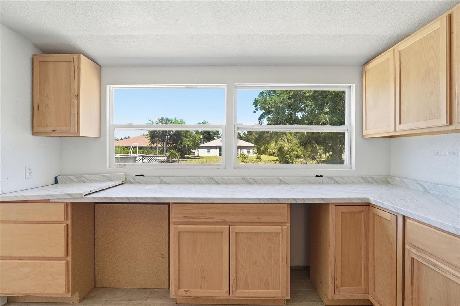Single Family Residence at 4530 CAZES AVE, NORTH PORT, photo 8 of 23