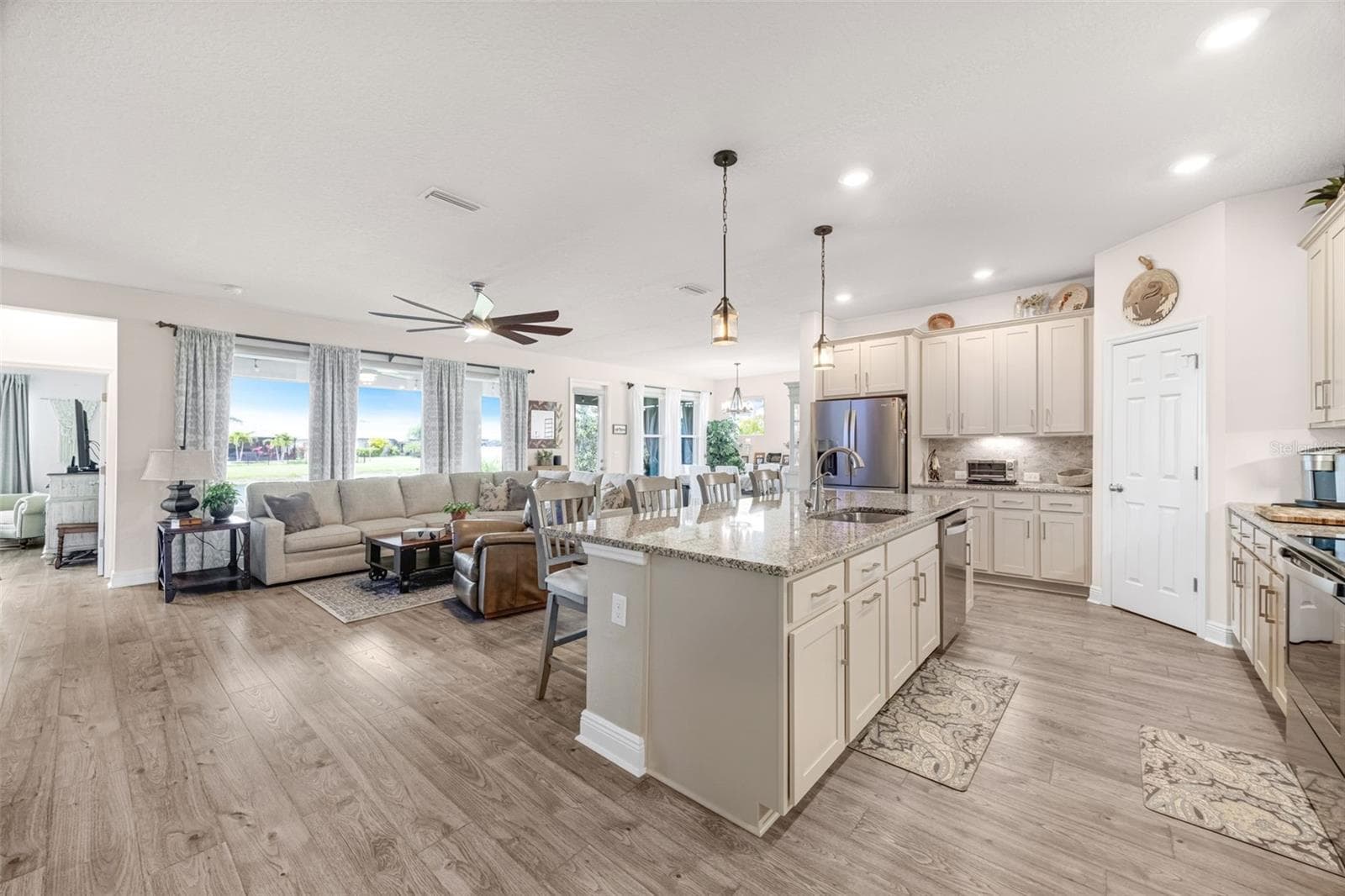Single Family Residence at 5526 GAVELLA CV, PALMETTO, photo 14 of 67