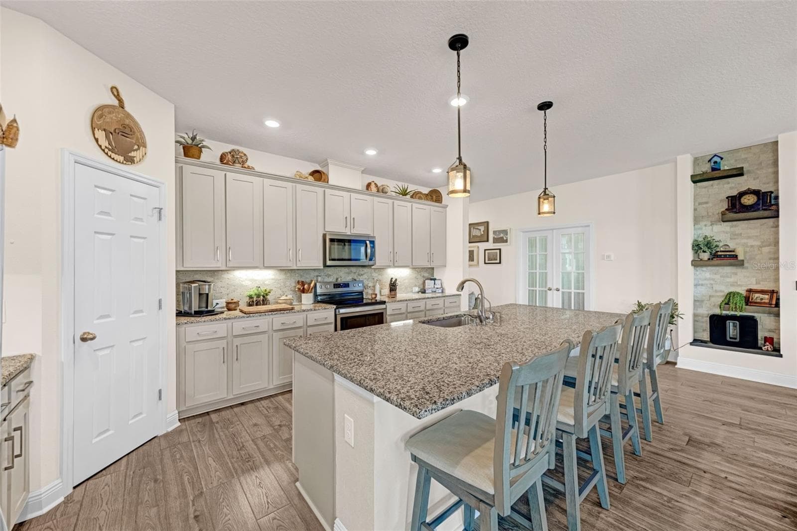 Single Family Residence at 5526 GAVELLA CV, PALMETTO, photo 18 of 67