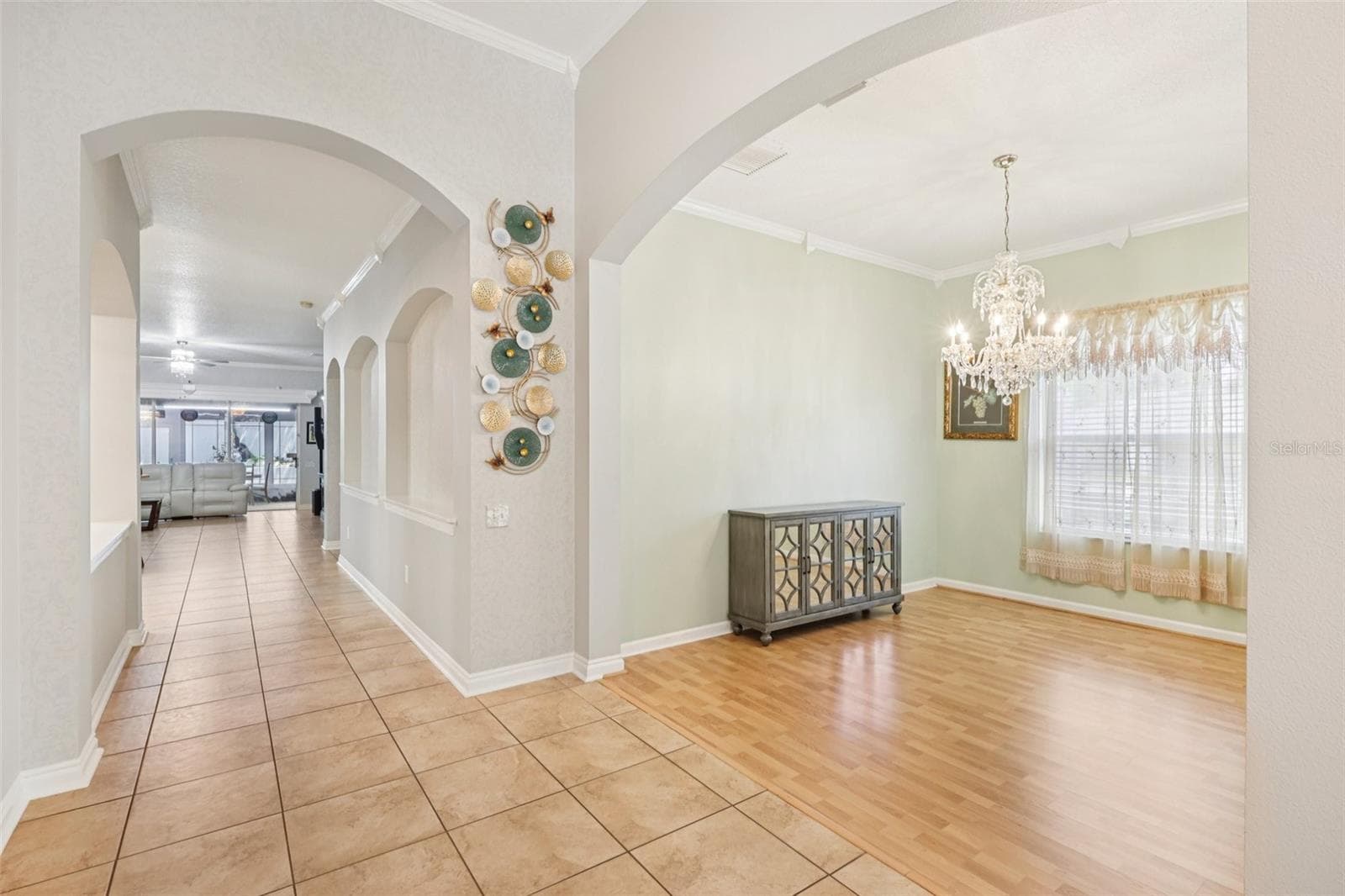 Single Family Residence at 1901 HEARTLAND CIR, VALRICO, photo 4 of 56