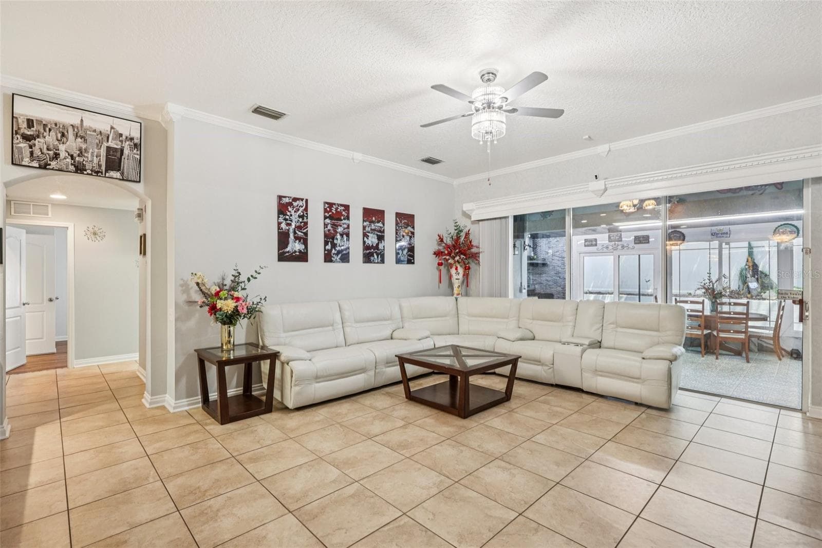 Single Family Residence at 1901 HEARTLAND CIR, VALRICO, photo 9 of 56