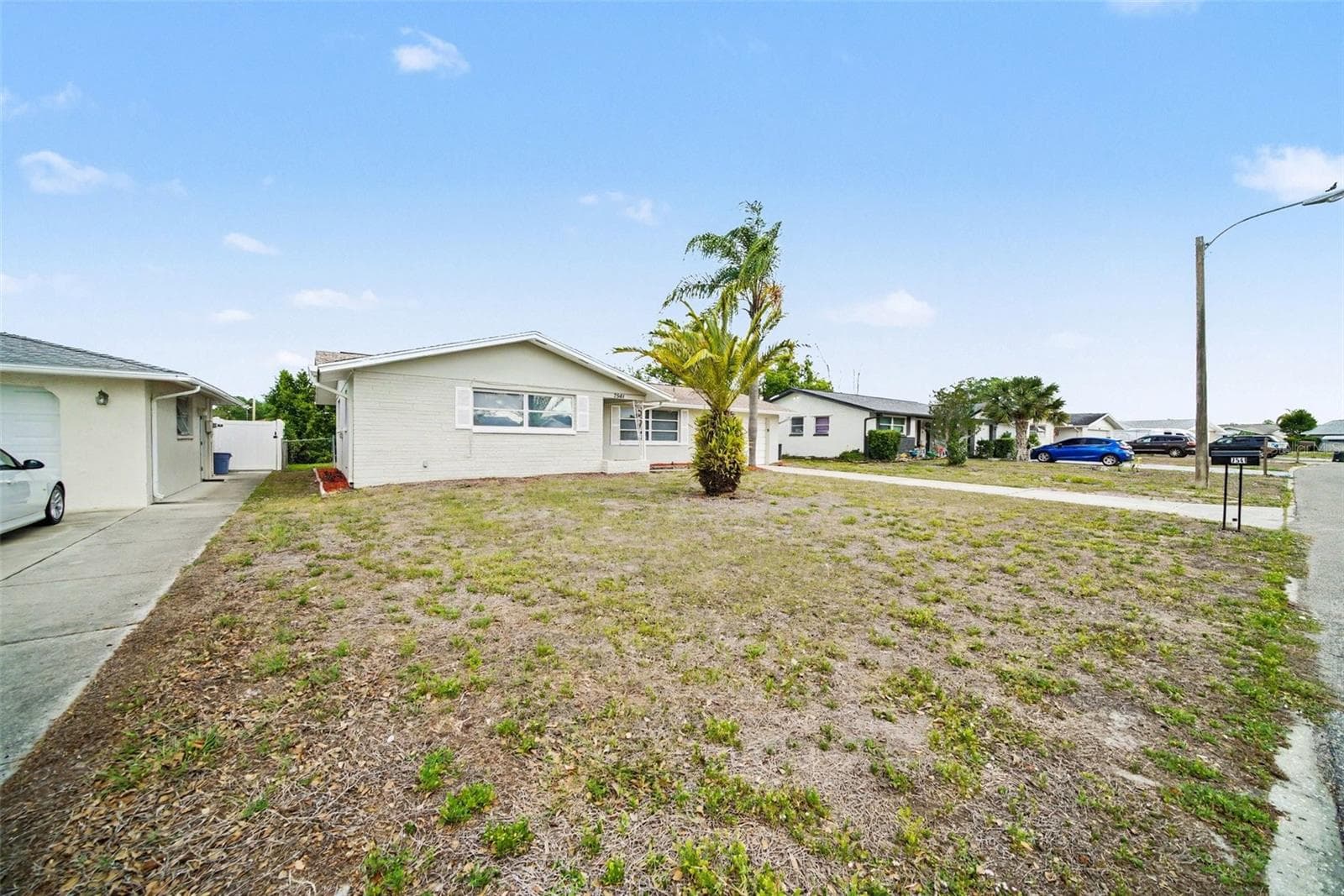 Single Family Residence at 7541 SPIREA DR, PORT RICHEY, photo 4 of 23