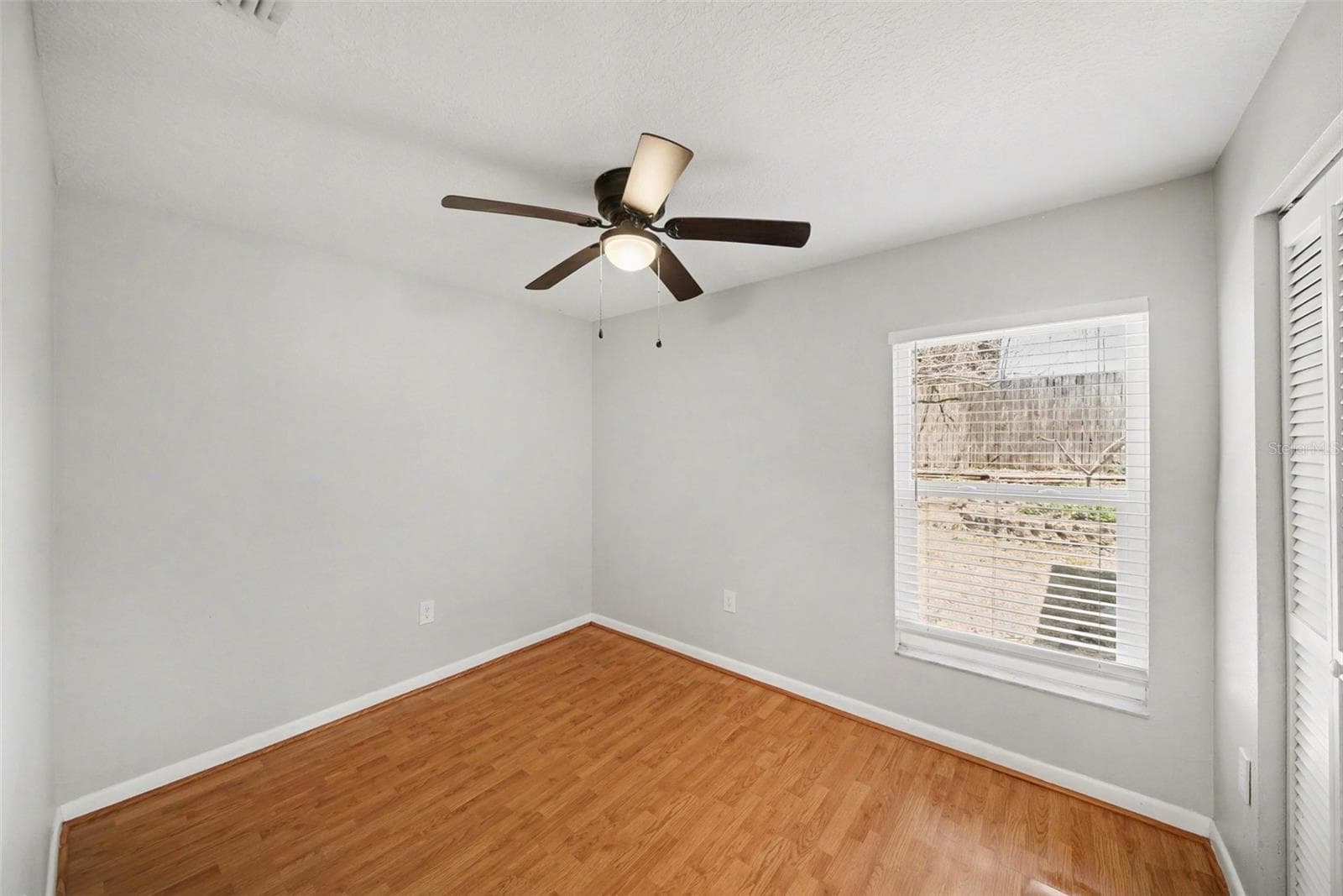 Single Family Residence at 2424 CAMDEN OAKS PL, VALRICO, photo 17 of 25